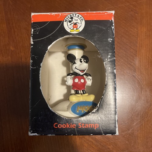 Disney mickey mouse - mickey, cookie